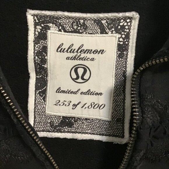Lululemon Cuddle Up Jacket *Ruffle Black Size 4 - Picture 7 of 16